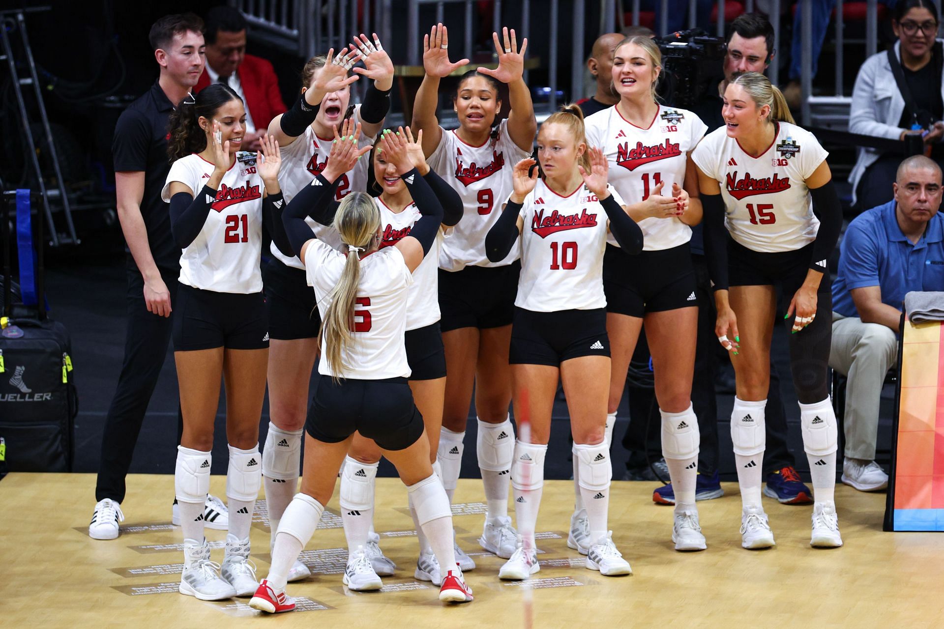 Nebraska Cornhuskers side (Image via: Getty)